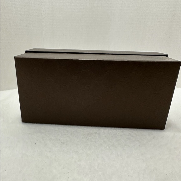 Gucci Authentic Gift Box with Tissue | Classic Brown Embossed GG Pattern Gs - Picture 14 of 14